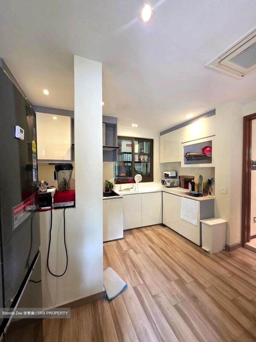 Holland Park (D10), Detached #577670931